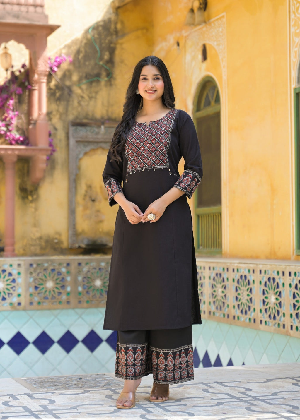 Elegant Black Ethnic Kurti Set
