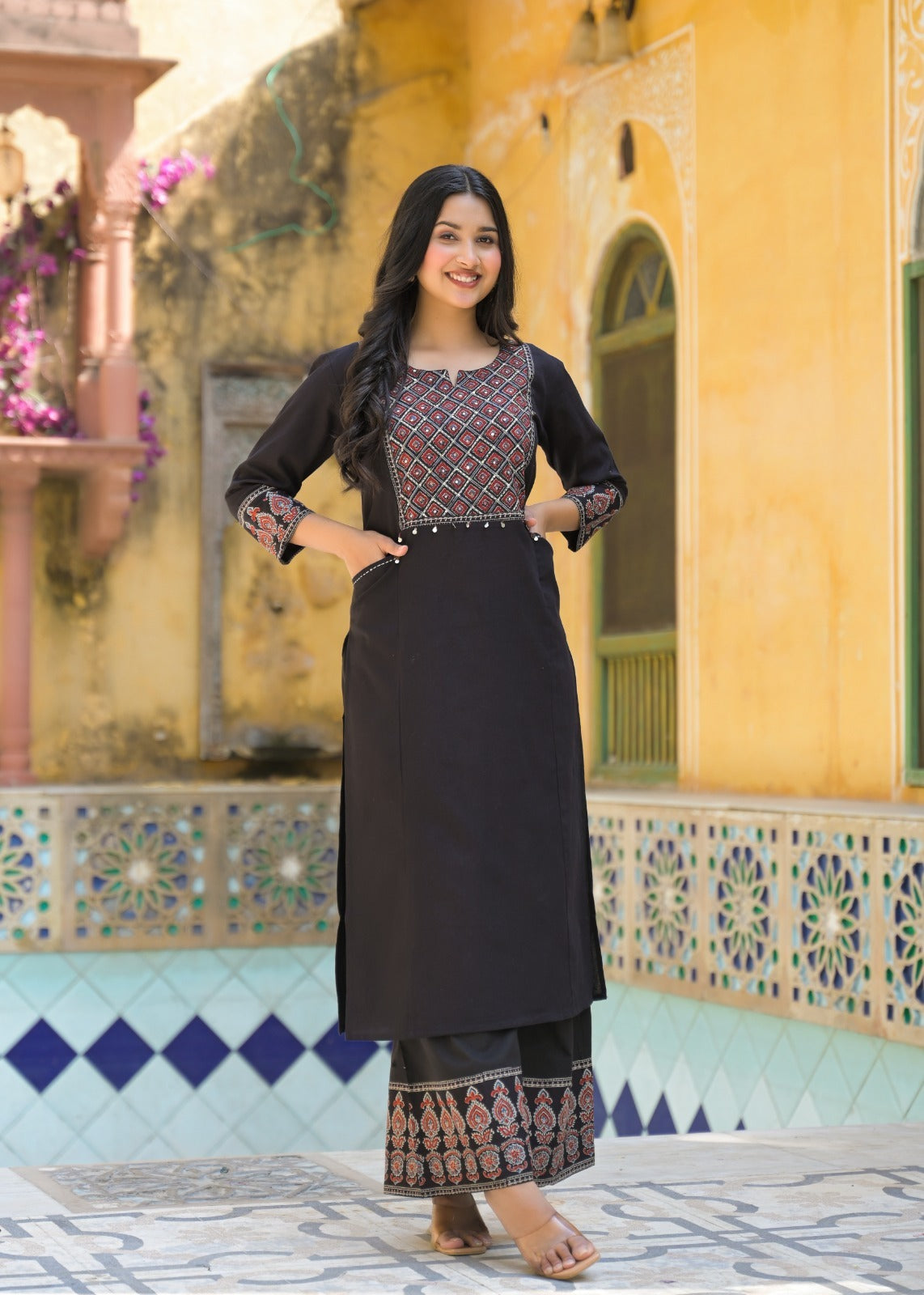 Elegant Black Ethnic Kurti Set