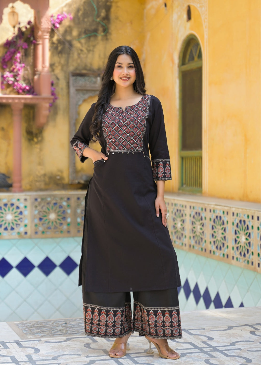 Elegant Black Ethnic Kurti Set