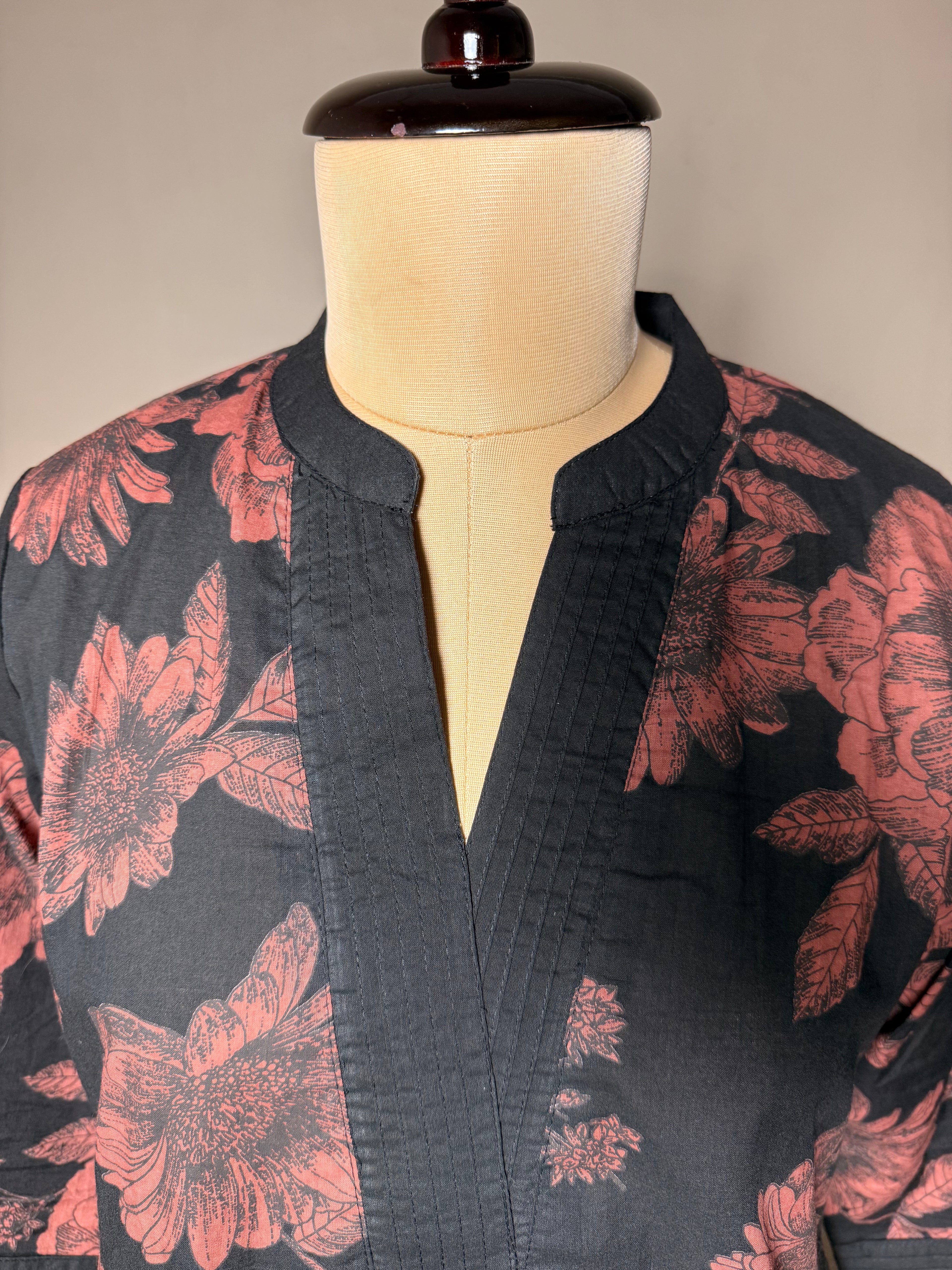 Bold Blossoms Kurti Pant Set