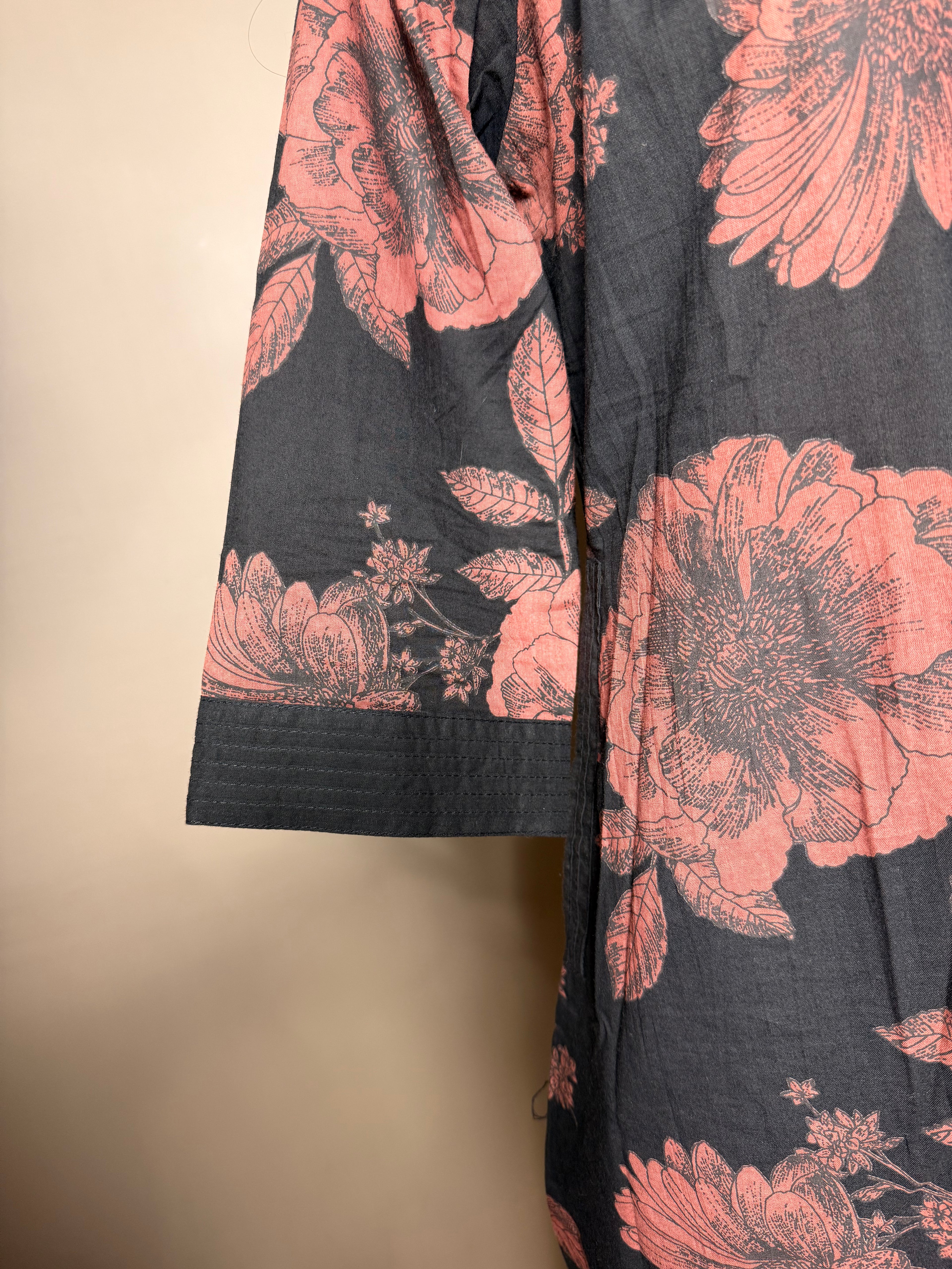 Bold Blossoms Kurti Pant Set