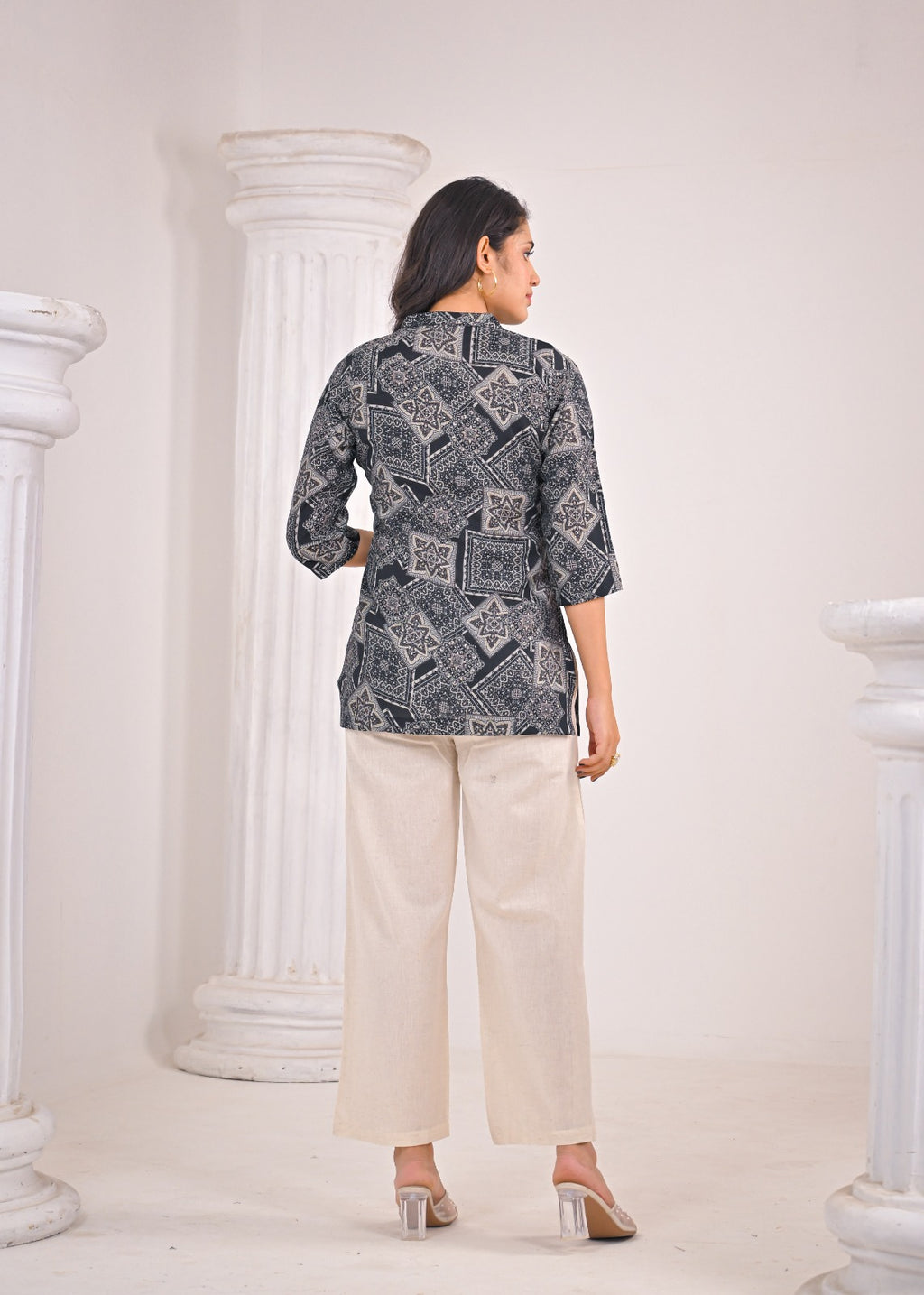 Black & Grey Geometric Short Kurti